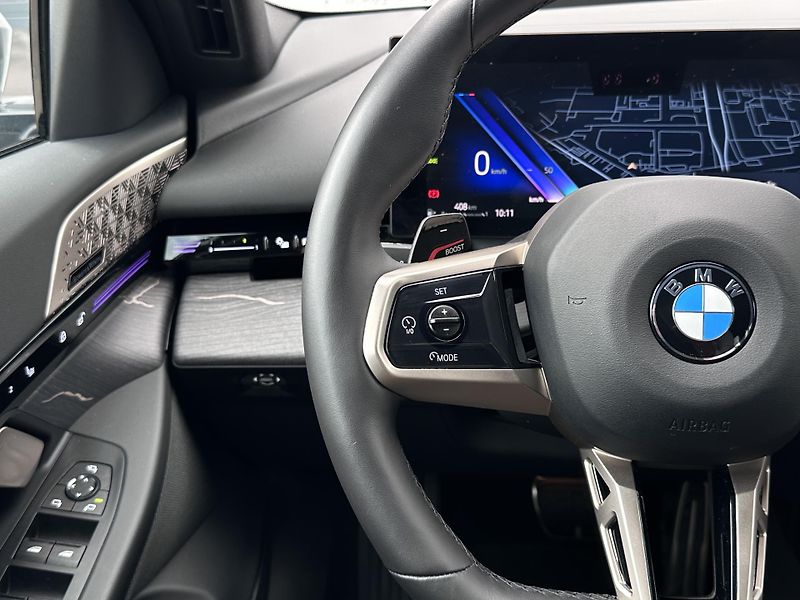 BMW Řada 5 520d xDrive M-Sport PRO - fotka 12 z 37
