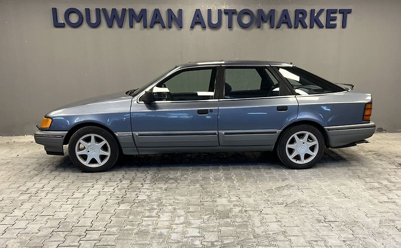 Ford Scorpio GHIA - fotka 3 z 16