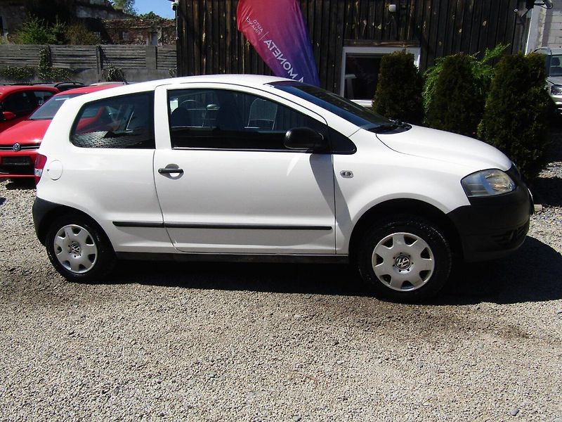Volkswagen Fox (2008) 1.2i - fotka 8 z 30