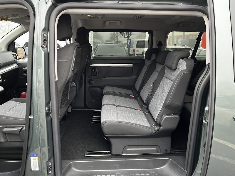 Toyota ProAce Verso 2.0D 8AT Family ODBĚR IHNED - fotka 14 z 34
