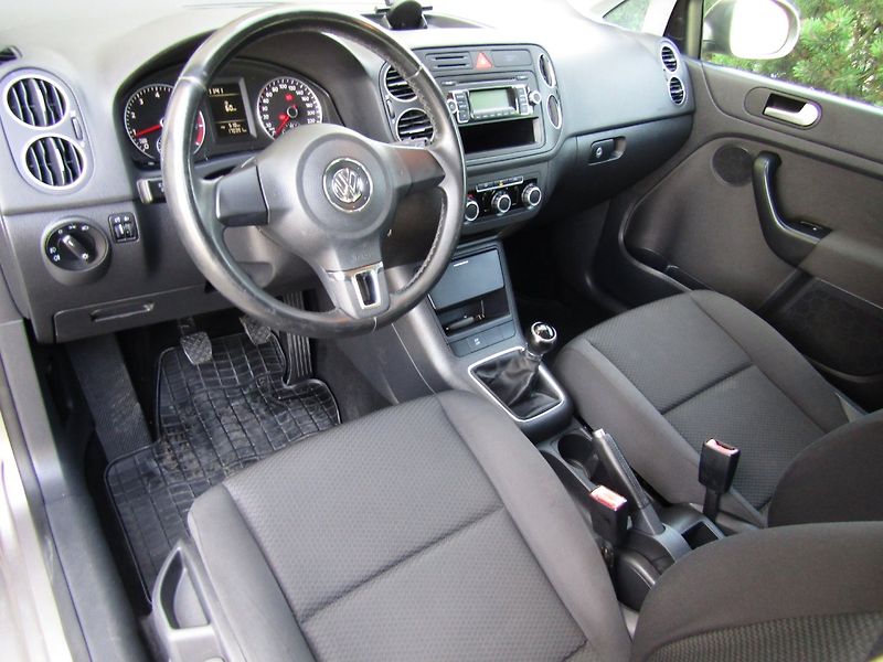 Volkswagen Golf Plus (2010) 1.4 16V 59kW - fotka 12 z 37