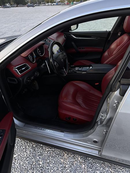 Maserati Ghibli (2017) SQ4 - fotka 9 z 17