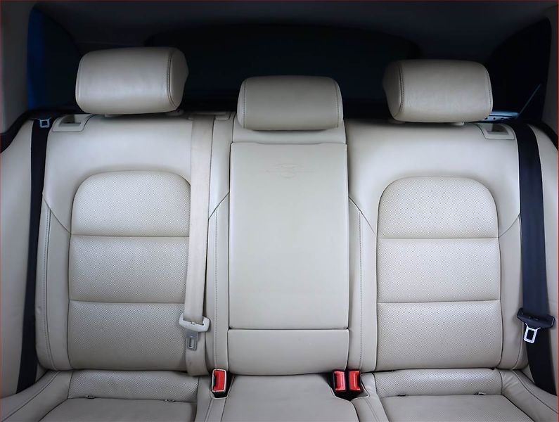 Škoda Superb (2012) 2.0 TDI, Xenony, Tempomat - fotka 10 z 17