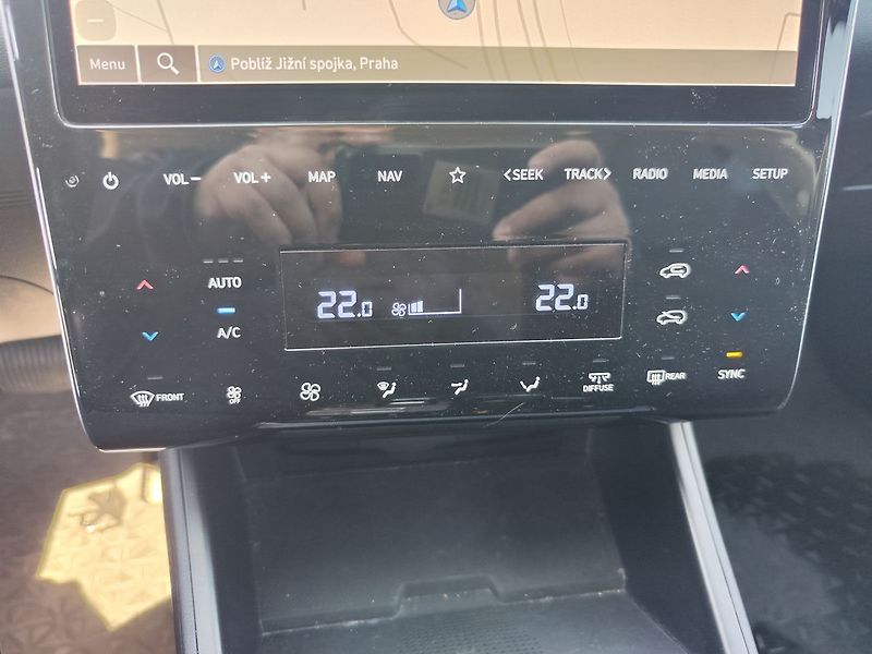 Hyundai Tucson 1.6 T-Gdi/132kW Style DCT MHEV - fotka 26 z 38