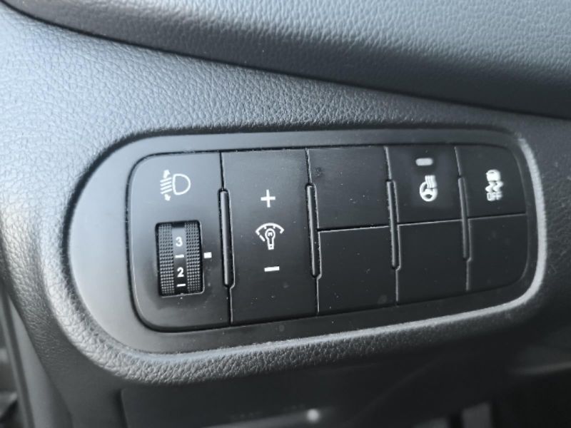 Kia Carens 1.6 i - fotka 24 z 26