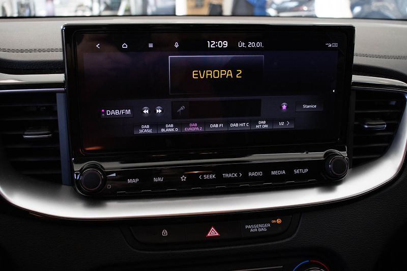 Kia XCeed 1.6 T-GDI GPF 7DCT EXCLUSIVE - fotka 12 z 17