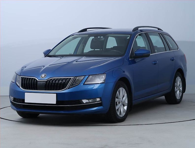 Škoda Octavia (2017) Ambition 2.0 TDI, Tempomat - fotka 2 z 19