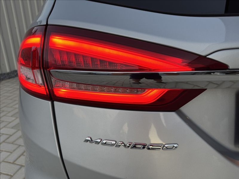 Ford Mondeo 2,0 TDCi TITANIUM tažné ČR - fotka 16 z 50