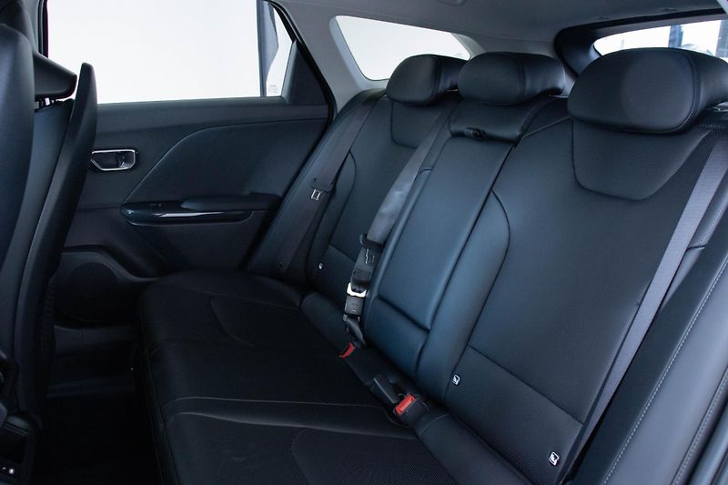 Kia K4 Sportswagon 1,6 T-GDi GPF 7DCT TOP - fotka 14 z 16