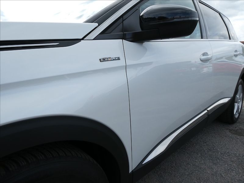 Peugeot 5008 1,6 133kW GT-line AT8,7.míst,D - fotka 15 z 50