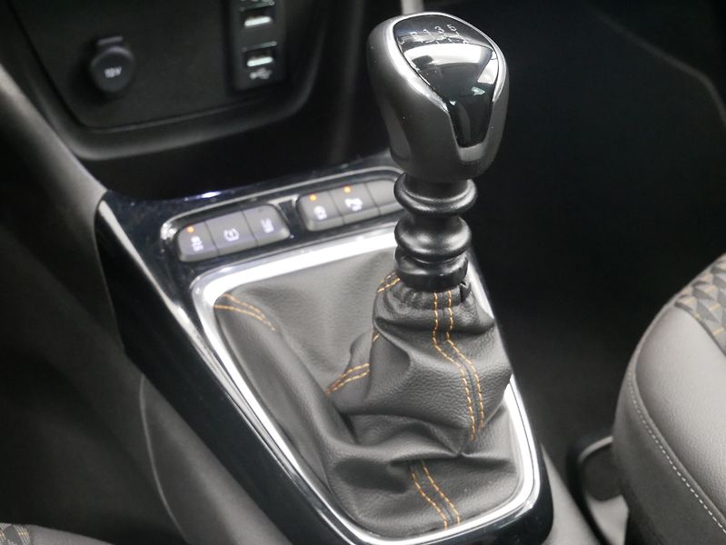 Opel Crossland X - fotka 26 z 29