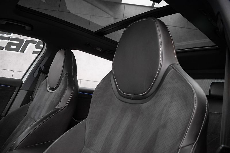Škoda Superb 2.0 TDI 4x4*SPORTLINE*CANTON* - fotka 19 z 46