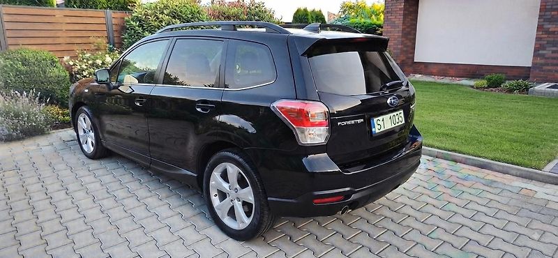 Subaru Forester 2.0 benzin 110 kw 4x4 - fotka 2 z 43