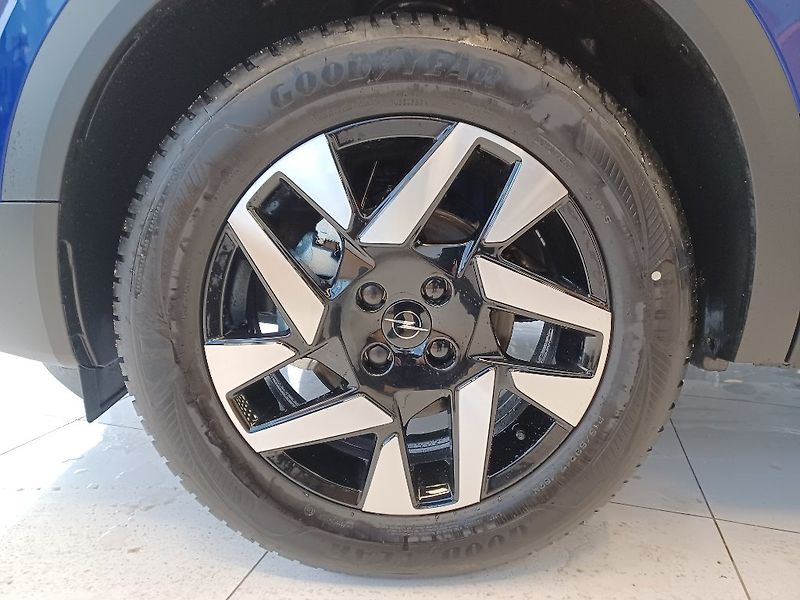 Opel Mokka (2025) HIT 1.2 TURBO (100kW/136k) MT6 - fotka 5 z 17