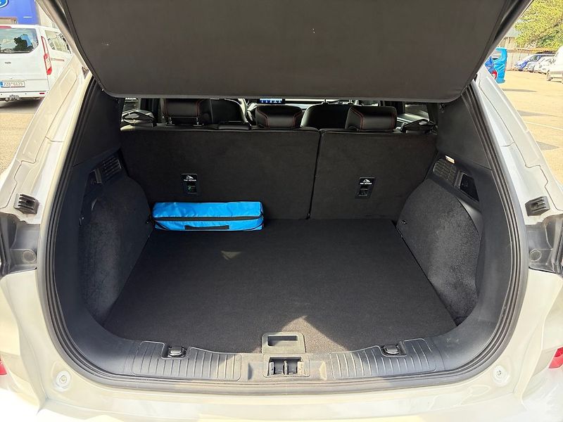 Ford Kuga ST Line X CZ 4x4 CZ ZÁRUKA od - fotka 12 z 20