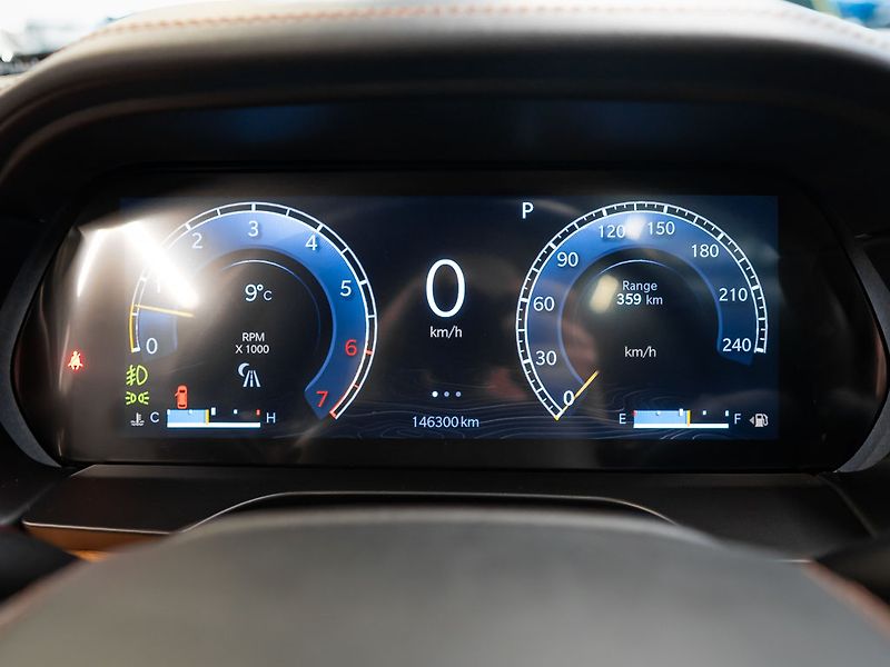 Jeep Grand Cherokee (2021) 5.7 Summit Reserve L V8 HeadUp - fotka 26 z 46