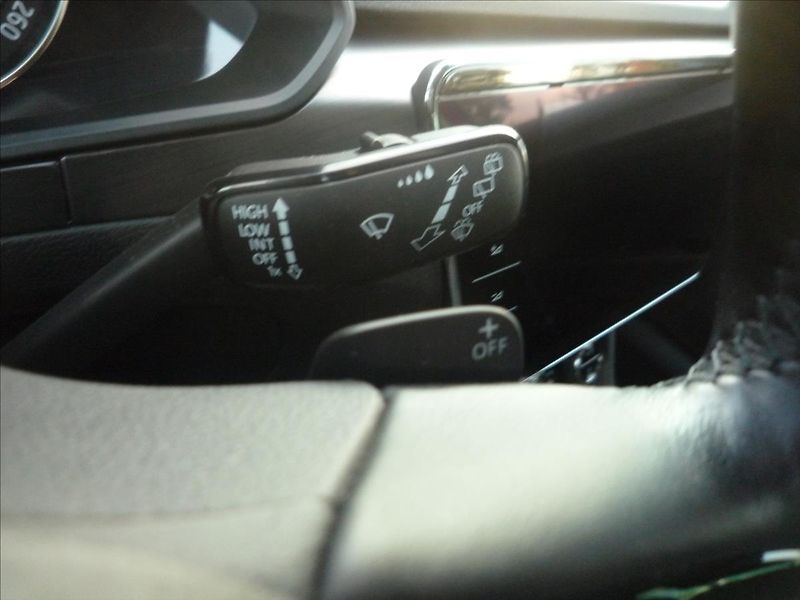 Škoda Superb 2,0 TDi 110kW,DSG,Nav,ACC,Výhř - fotka 7 z 38