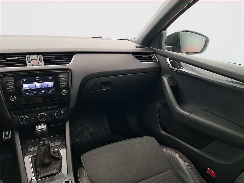 Škoda Octavia (2014) RS 2.0 TSI, Serv.kniha, Kůže - fotka 8 z 18