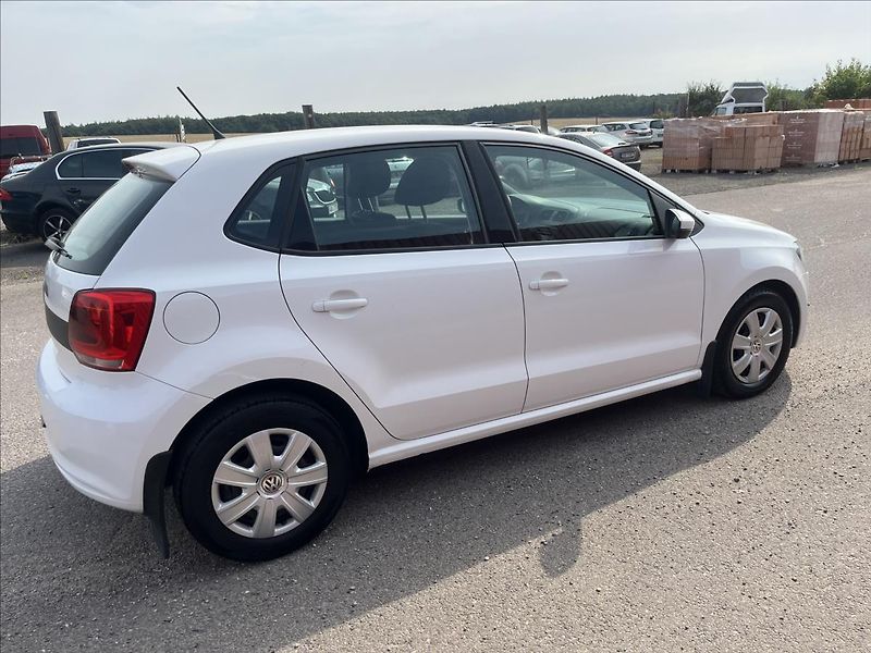 Volkswagen Polo 1.2 HTP KLIMA STK 8/2028 - fotka 5 z 30