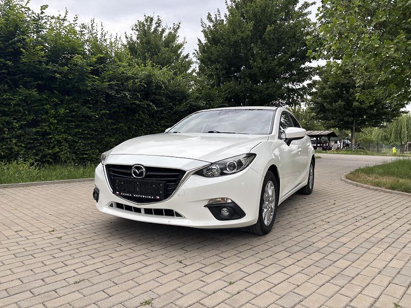 Mazda 3 2.0 Center-Line - fotka 1 z 28
