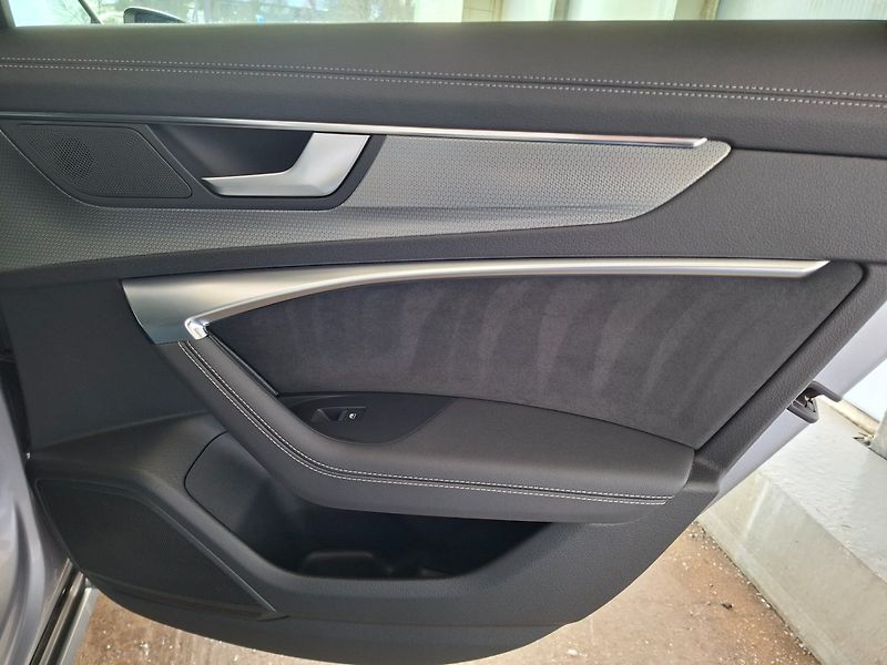 Audi A6 Allroad (2021) 50TDI 210kW 8A QUATTRO - fotka 39 z 47