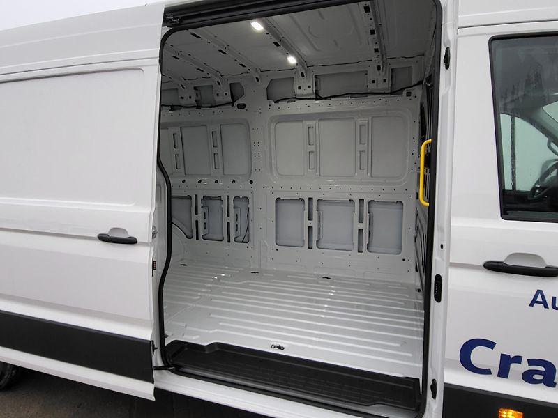 Volkswagen Crafter (2026) 35 103KW 6G FWD DR- 10km - fotka 13 z 32