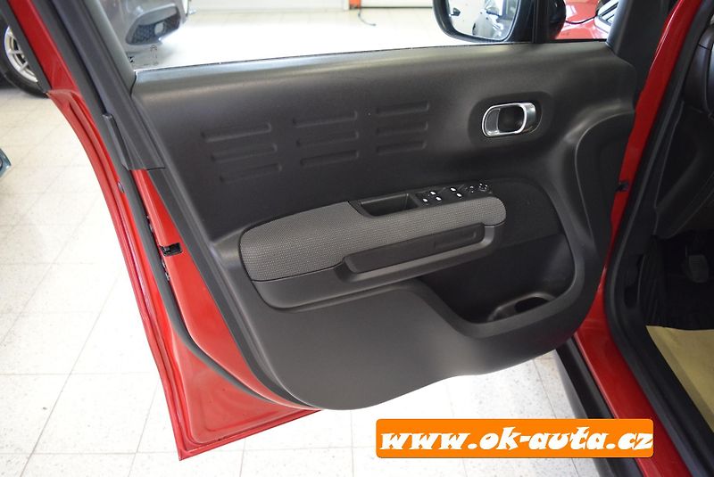 Citroën C3 Aircross 1.2 PT LED FEEL PACK 81 kW-DPH - fotka 22 z 51