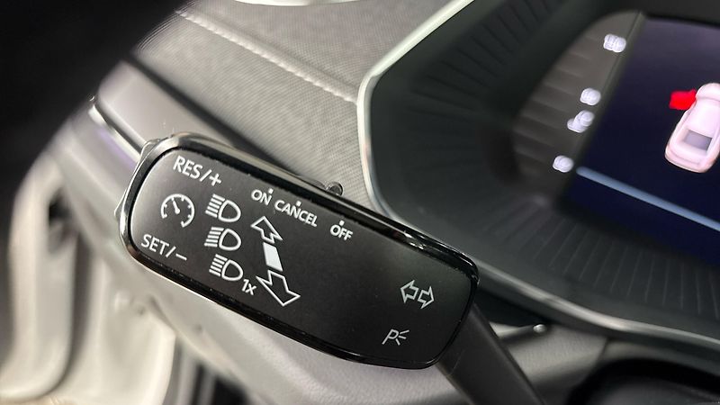 Škoda Octavia 2.0 TDI Style - fotka 14 z 25