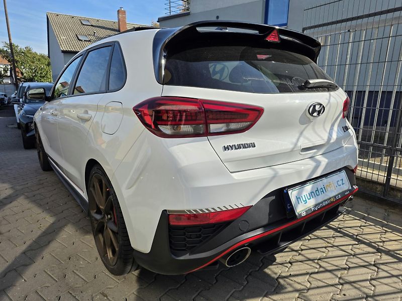 Hyundai i30 2.0-N-206KW-LIMITOVANÁ EDICE - fotka 9 z 17