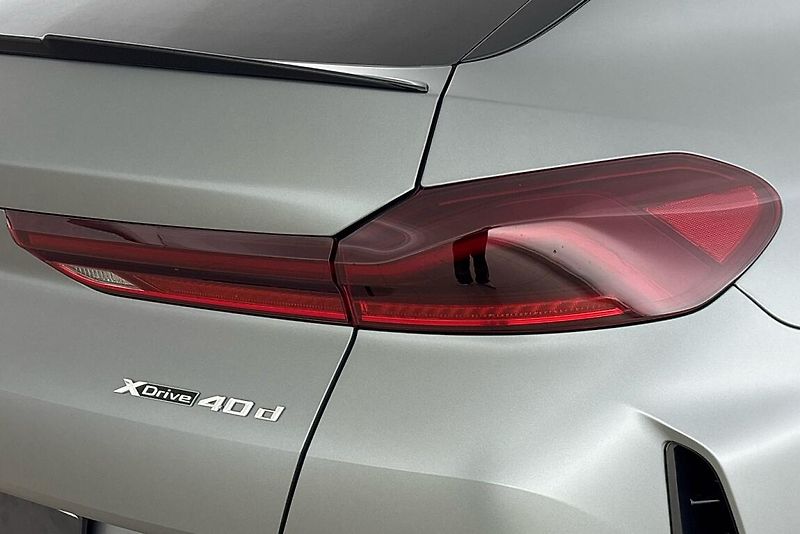 BMW X6 xDrive40d - fotka 5 z 27