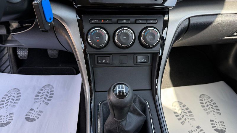 Mazda 6 (2012) 1.8i 88kW *1maj.*tažné*výhřev* - fotka 14 z 21