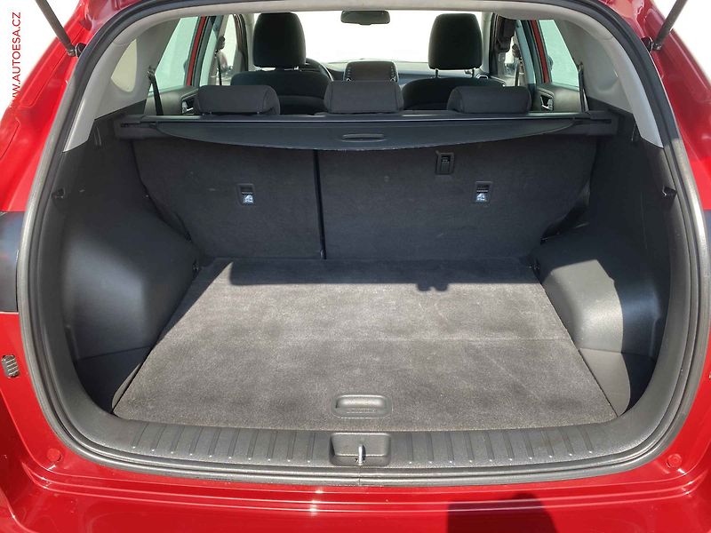Hyundai Tucson (2020) 2.0CRDI 4x4, 2.maj,ČR - fotka 7 z 19