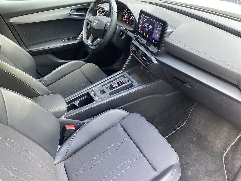 Cupra Formentor (2024) 1.5 TSI DSG - fotka 9 z 30