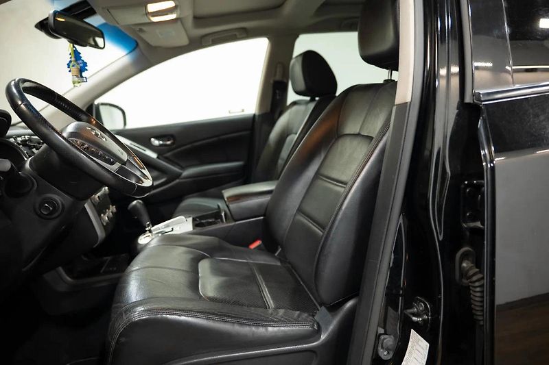 Nissan Murano 2.5 DCI 140 kW 4X4 - fotka 8 z 35