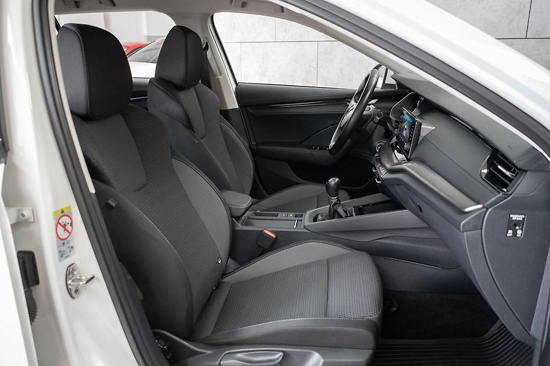 Škoda Octavia 2.0 TDI 110kW AMBITION+*ČR 1.M - fotka 11 z 38