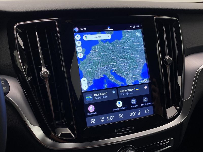 Volvo V60 CC B4 AWD CORE AUT CZ - fotka 35 z 54