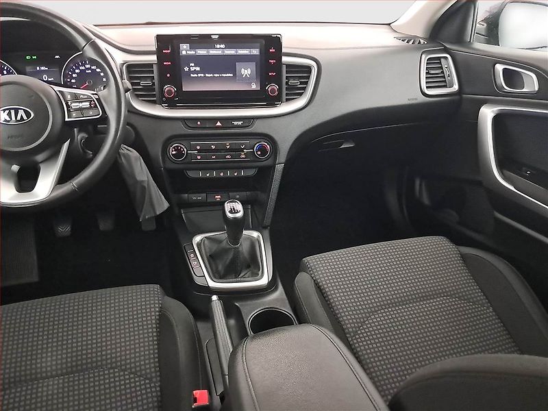 Kia Ceed (2021) 1.5 T-GDI, Serv.kniha - fotka 8 z 16