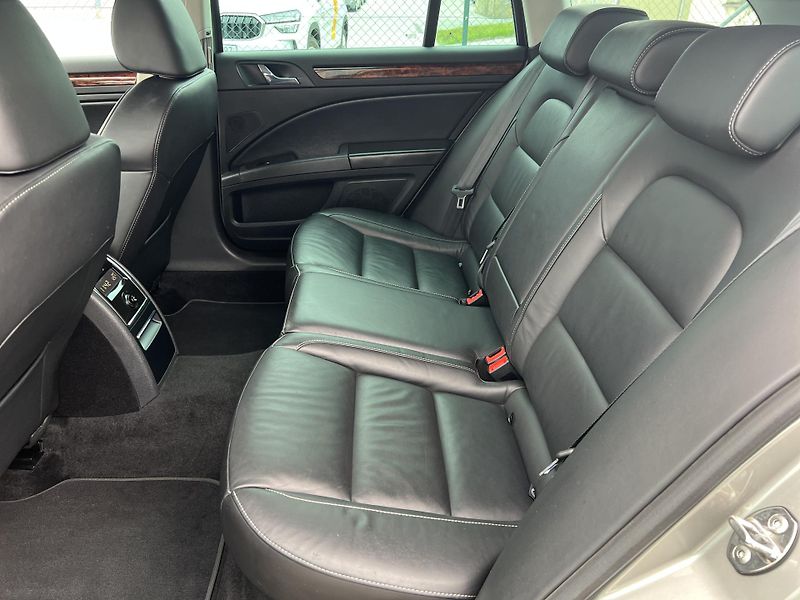 Škoda Superb 2.0TDi 125kw DSG NAVI KŮŽE ALU - fotka 26 z 46