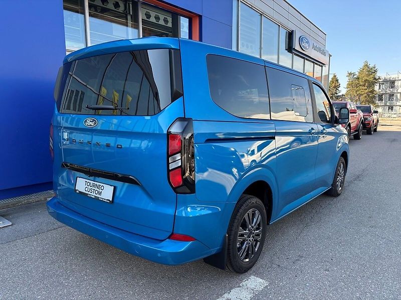 Ford Tourneo Custom (2026) Titanium L1, Tourneo, 2.0 EcoB - fotka 3 z 33