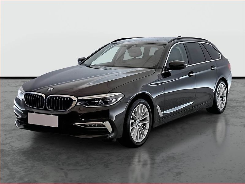 BMW Řada 5 (2019) Luxury Line 520d xDrive - fotka 2 z 18