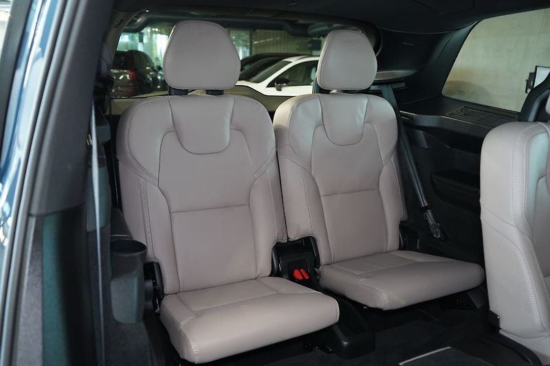 Volvo XC90 B5 PLUS Bright, Vzduch, 360° - fotka 48 z 50