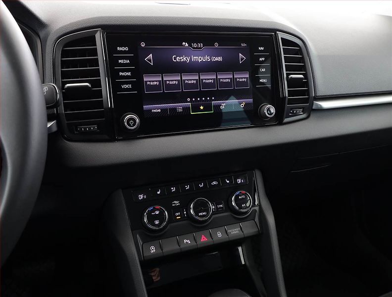 Škoda Karoq (2024) Fresh 2.0 TDI - fotka 10 z 17