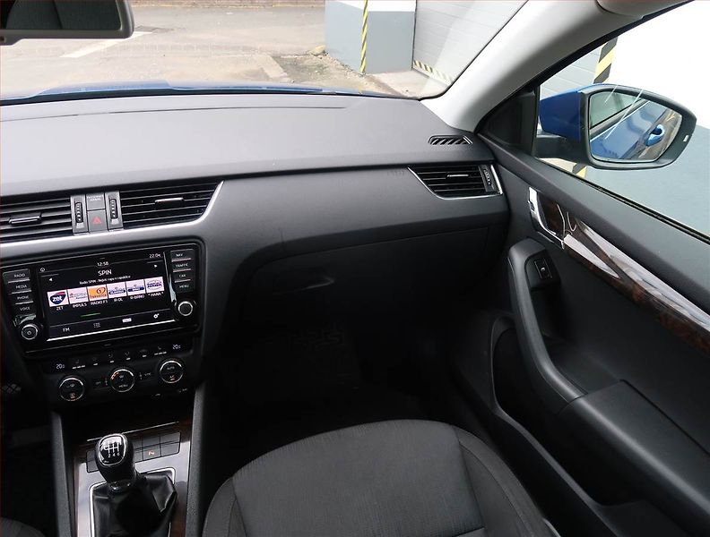 Škoda Octavia (2016) Ambition Plus 1.4 TSI, ČR - fotka 8 z 21