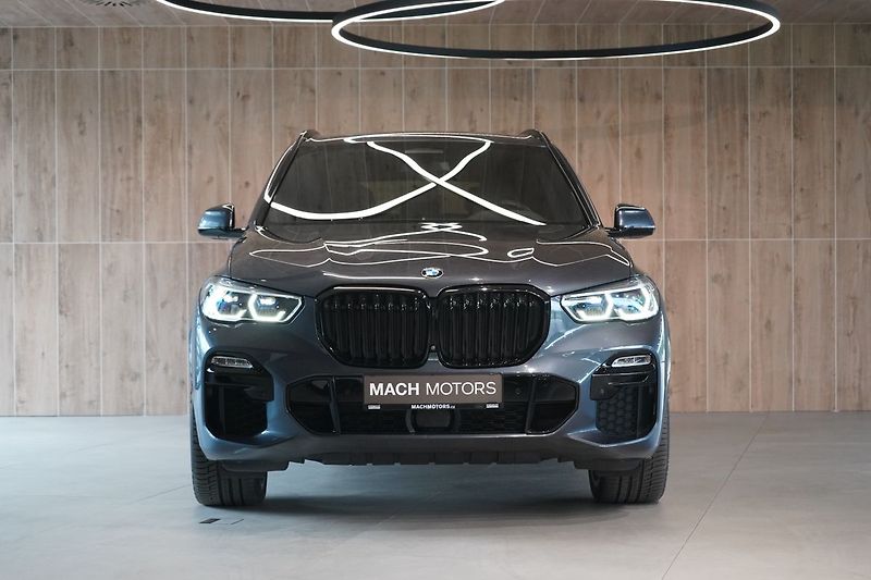 BMW X5 M50d, M Professional, Masáž - fotka 2 z 57