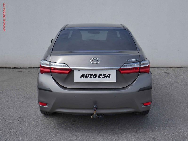 Toyota Corolla (2018) 1.6i, 1.maj,ČR, AC, TZ, park - fotka 5 z 16