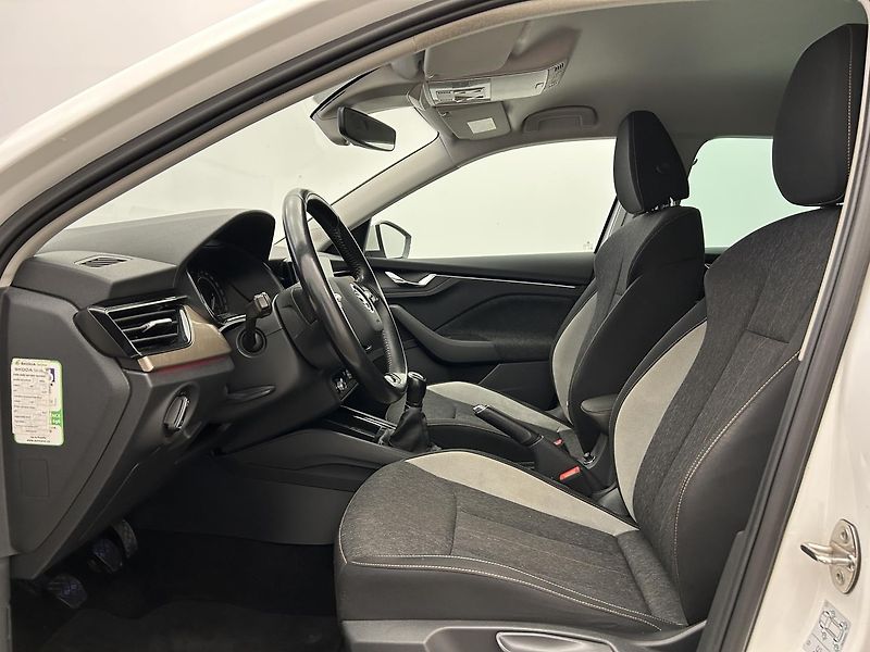 Škoda Scala 1.0 TGI Style - fotka 17 z 25