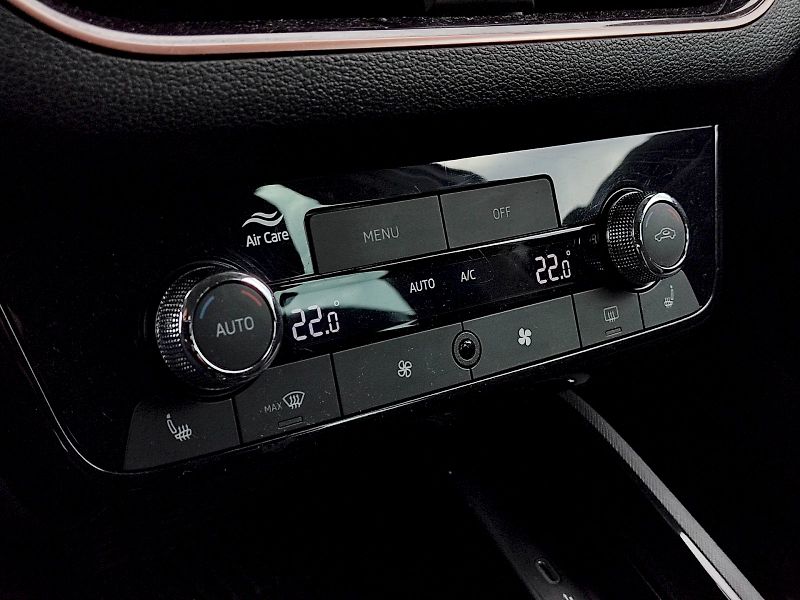 Škoda Scala (2024) Top Selection 1,0 Tsi 85 Kw - fotka 18 z 33