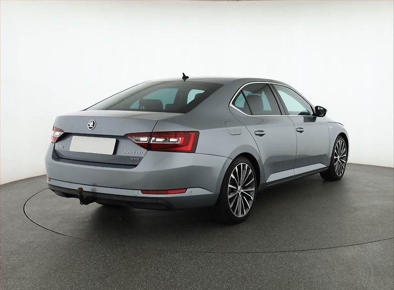Škoda Superb (2017) 2.0 TDI, 4X4, Automat - fotka 5 z 20