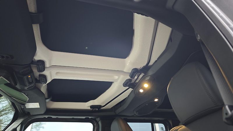 Jeep Wrangler (2025) Unlimited 2,0T  Rubicon ČR - fotka 39 z 39
