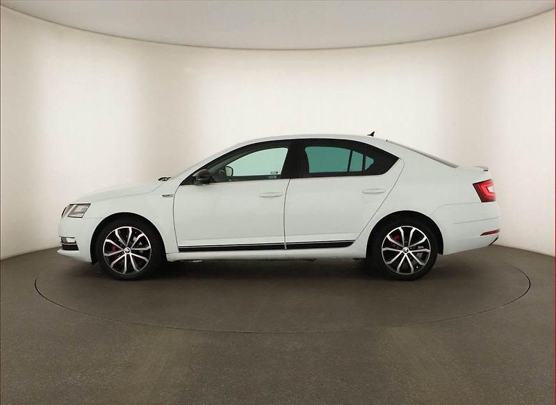Škoda Octavia (2017) Style 1.6 TDI, Navi, Tempomat - fotka 3 z 14